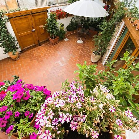 Casa Raimondo Villa Орозеи Екстериор снимка