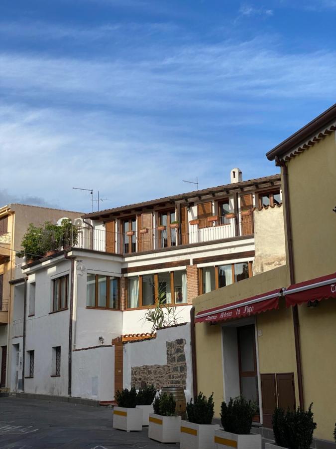 Casa Raimondo Villa Орозеи Екстериор снимка