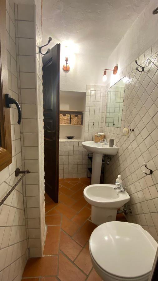 Casa Raimondo Villa Орозеи Екстериор снимка