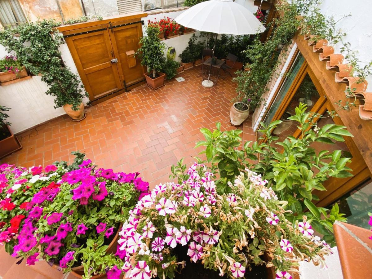 Casa Raimondo Villa Орозеи Екстериор снимка